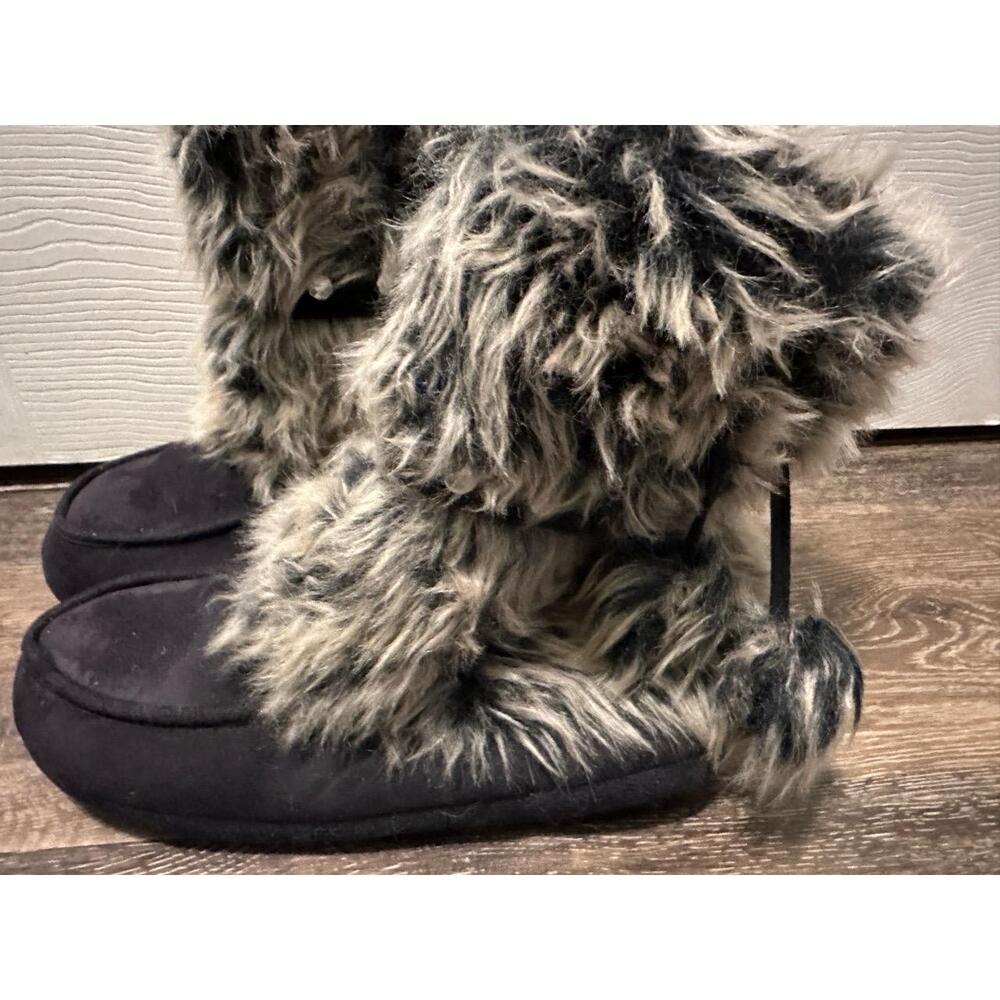 Candies Black Grey Faux Fur Slip On Black Sole Cozy Boots Large